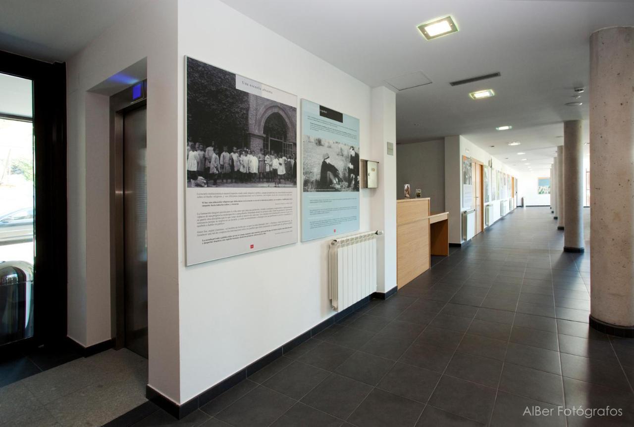 Albergue Francisco Giner De Los Rios Вилаблино Екстериор снимка