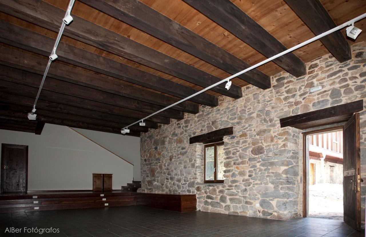 Albergue Francisco Giner De Los Rios Вилаблино Екстериор снимка
